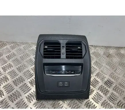 BMW 3 G20 G21 Rear air vent grill 5A3BBF4 7943079