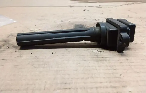 Suzuki Grand Vitara I High voltage ignition coil 3341077E2