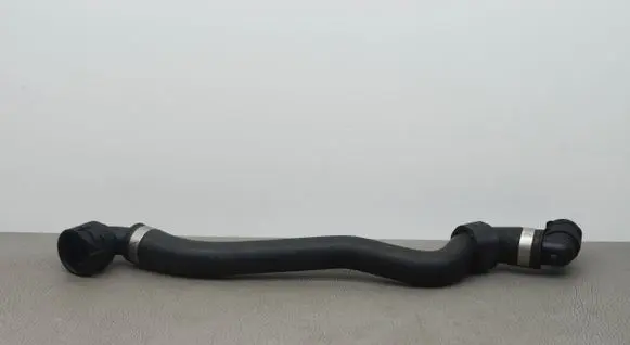 Mercedes-Benz C W205 Engine coolant pipe/hose A2055011700
