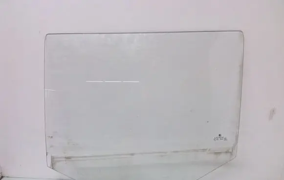 Skoda Fabia Mk2 (5J) Rear door window glass
