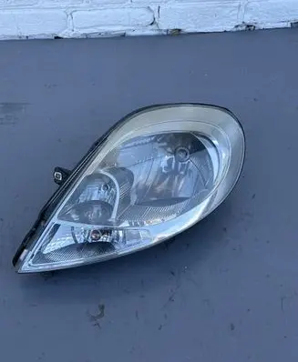 Opel Vivaro Headlight/headlamp