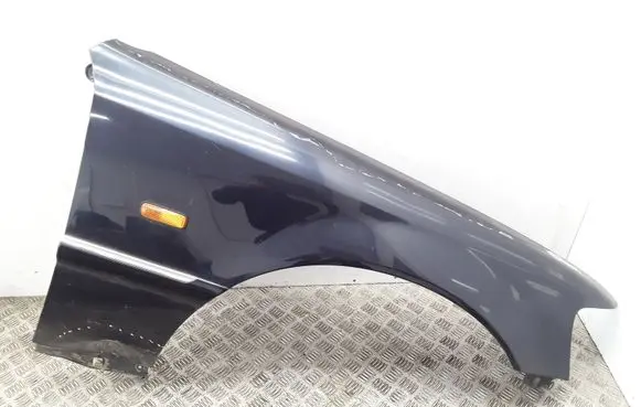 Honda Legend III KA9 Fender
