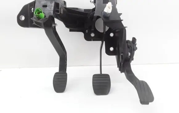 Renault Master III Pedal assembly 465104099R