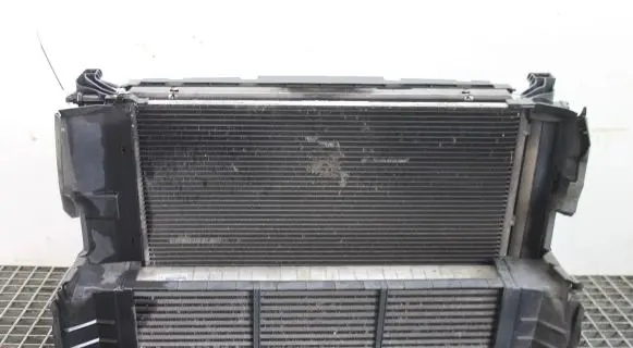 Mercedes-Benz B W246 W242 Radiator set A2465000454