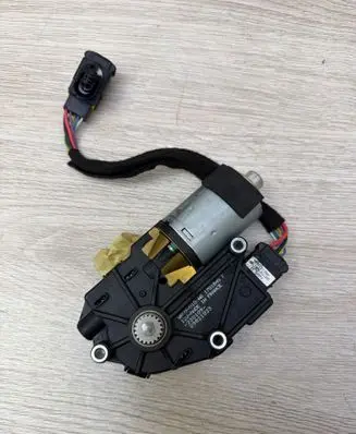 Citroen C5 Sunroof motor/actuator 1701848F 2221715 09821023