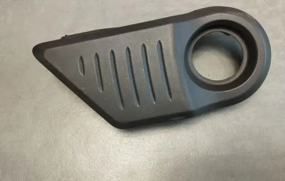 Volkswagen Touran III Engine cover (trim) 05E103729B