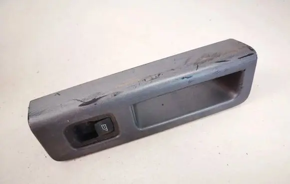 Volvo S40 Electric window control switch 8679477