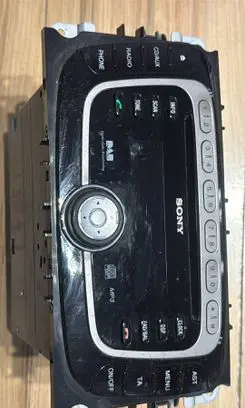 Ford Mondeo MK IV Radio/GPS head unit trim V001904