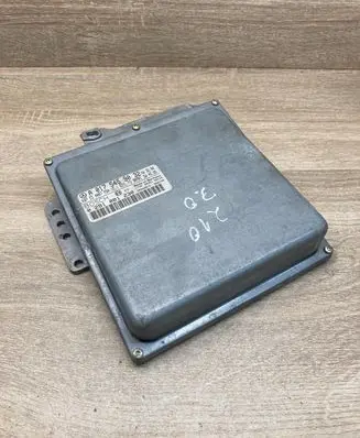 Mercedes-Benz E W210 Engine control unit/module ECU A0175459032 0281001230