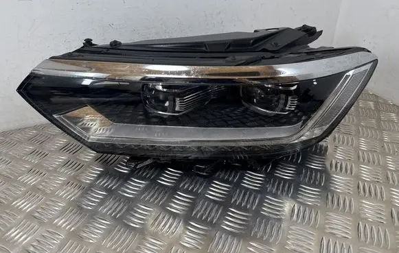 Volkswagen Passat Alltrack Headlight/headlamp 3G1941081C 90052254