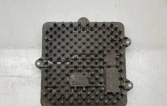 Land Rover Range Rover Velar Xenon control unit/module R8A2-13E005-BA