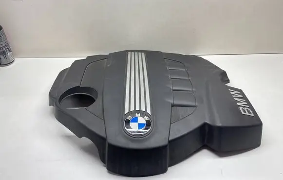 BMW 3 E90 E91 Engine cover (trim) 7797410 11147797410