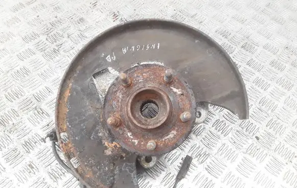 Opel Insignia A Front wheel hub spindle knuckle