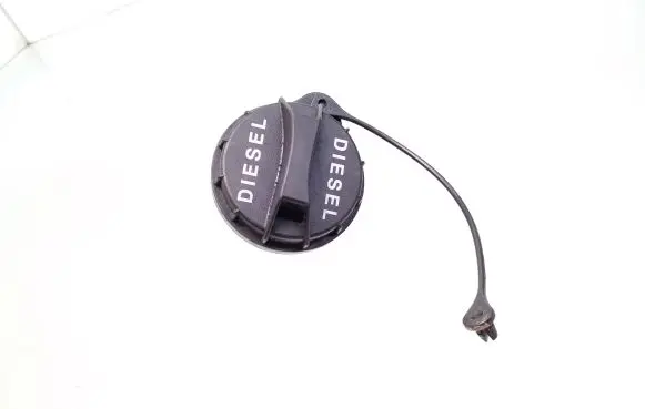 KIA Carens II Fuel tank filler cap 