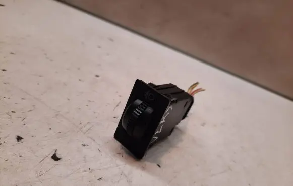 Toyota Corolla Verso E121 Headlight level height control switch 951804