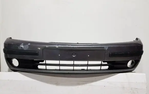 Renault Laguna II Front bumper 8200008270