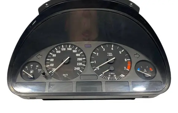 BMW 5 E39 Speedometer (instrument cluster) 8375900 62118375900