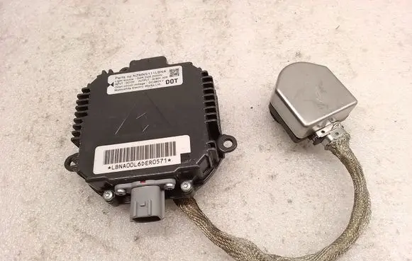 Headlight ballast module Xenon