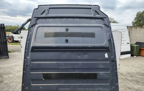 Volkswagen Crafter Partition between cabin 