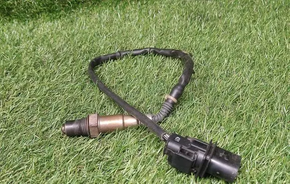 Volkswagen Touareg I Lambda probe sensor 059906262B 0281004036