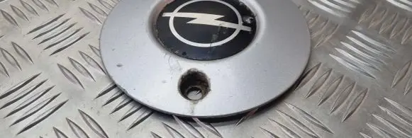Opel Omega B1 Original wheel cap 90445782