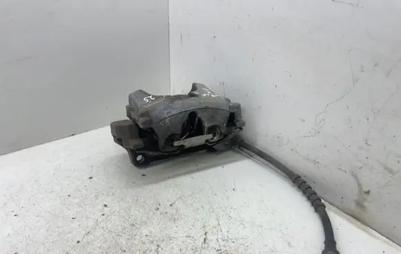 Ford Mondeo MK V Front brake caliper DG9C2B302BA