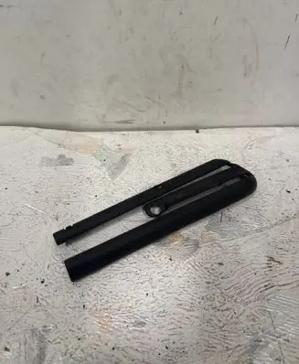 BMW 5 E39 Front driver seat rail 52108207213