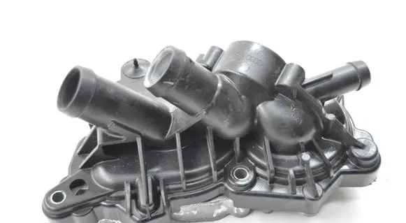 Volkswagen Polo V 6R Water pump 04C121042C