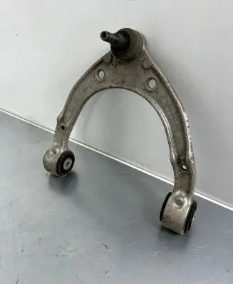 Volkswagen Touareg II Front upper control arm/wishbone 