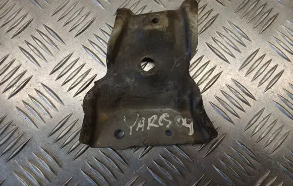 Toyota Yaris Other engine bay part 557220D20