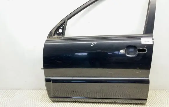 KIA Sportage Front door