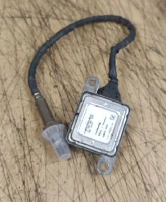Mercedes-Benz E W212 Lambda probe sensor A0009055100