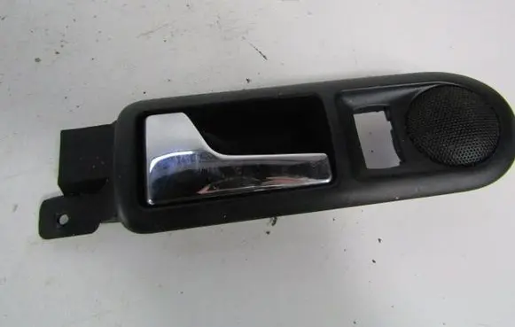Volkswagen PASSAT B5.5 Rear door interior handle 