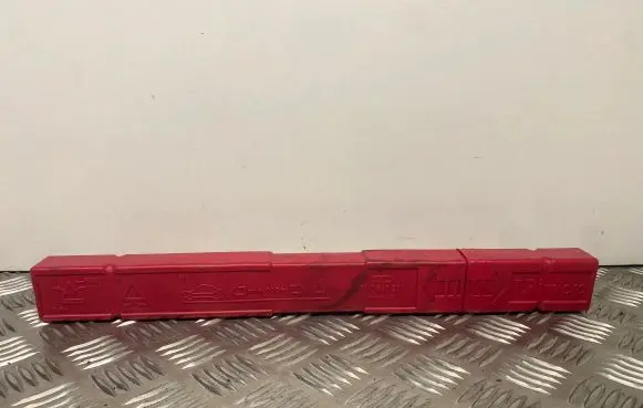 Audi A6 S6 C7 4G Emergency warning sign 8K0860251
