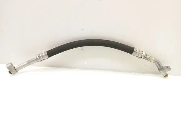 Air conditioning (A/C) pipe/hose