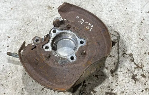 Honda Accord Rear wheel hub spindle/knuckle 