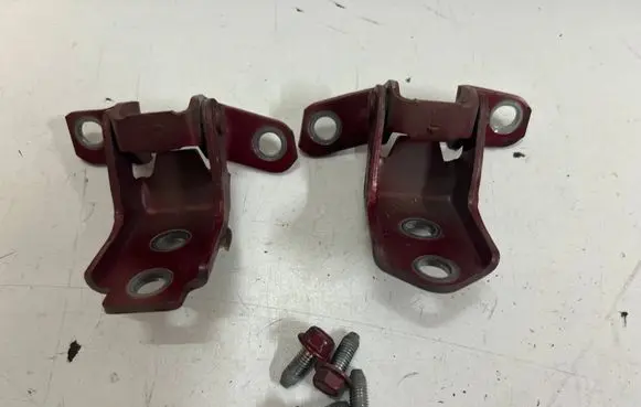 Mazda 2 Front door hinge set 
