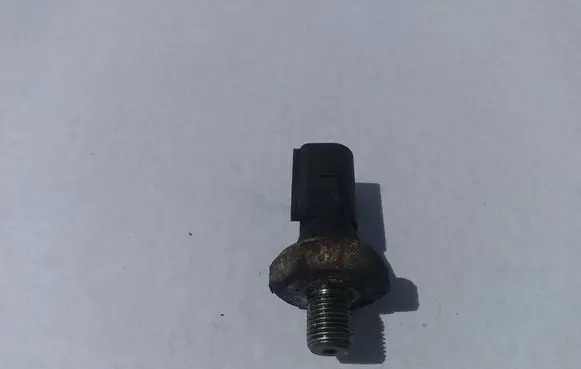Volkswagen Bora Oil pressure sensor 