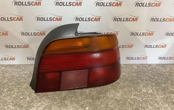 BMW 5 E39 Rear/tail lights 8358032