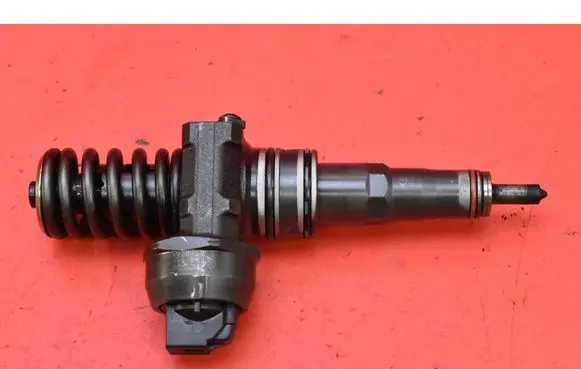 Seat Leon (1P) Fuel injector 038130073BN