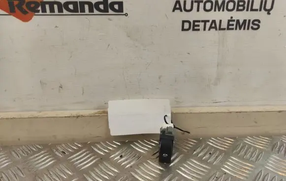 Renault Scenic II - Grand scenic II Electric window control switch 28082
