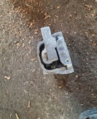 Skoda Octavia Mk2 (1Z) Engine mount bracket