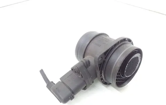 Skoda Octavia Mk2 (1Z) Mass air flow meter 0281002531 038906461B
