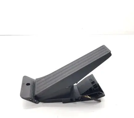 BMW 5 F10 F11 Accelerator throttle pedal 685857402 6858574