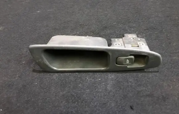 Volvo S40, V40 Electric window control switch 30889757