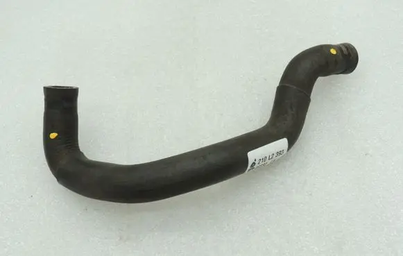 Nissan Navara D40 Engine coolant pipe/hose 213065X20B