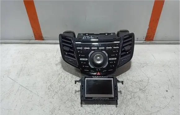 Ford Fiesta Radio/CD/DVD/GPS head unit AM5T18C815XN