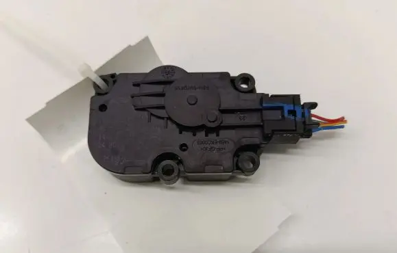Mercedes-Benz C W206 Air flap motor/actuator T53556CE