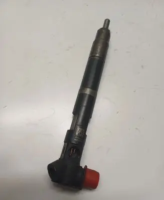 Mercedes-Benz C W205 Fuel injector A6510703287