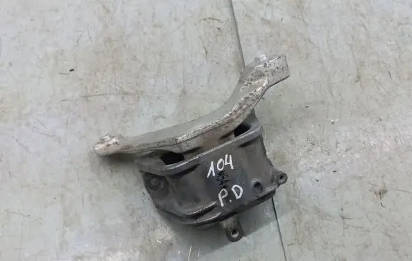 Volkswagen PASSAT B7 USA Engine mount bracket 1J0199262